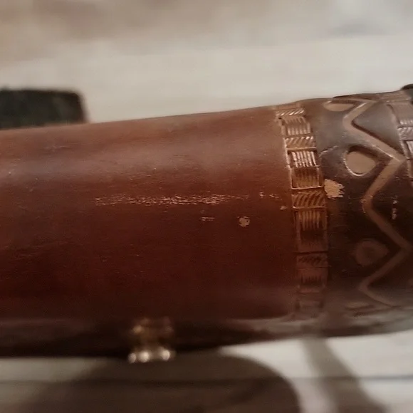 Vintage Leather  Crossbody Purse - Picture 5 of 8